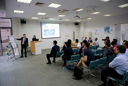 伟巴斯特的极致天窗工艺澳门新葡京app遇见(图13)