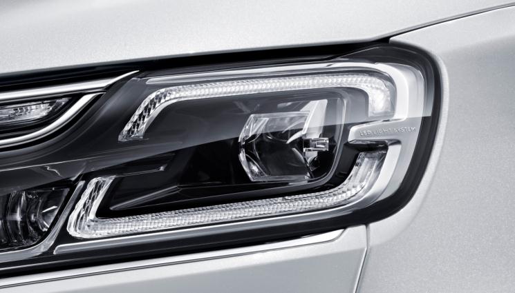 伟巴斯特的极致天窗工艺澳门新葡京app遇见(图5)