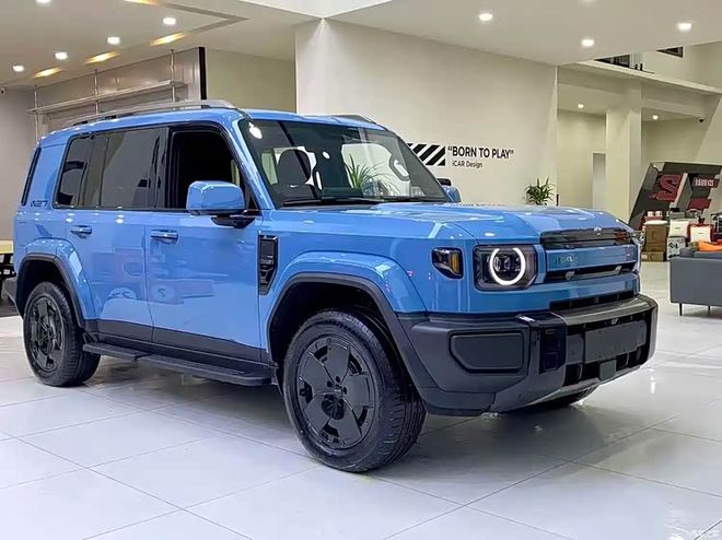 5米长455马力续航1200km新葡京娱乐iCAR V27到店(图5)